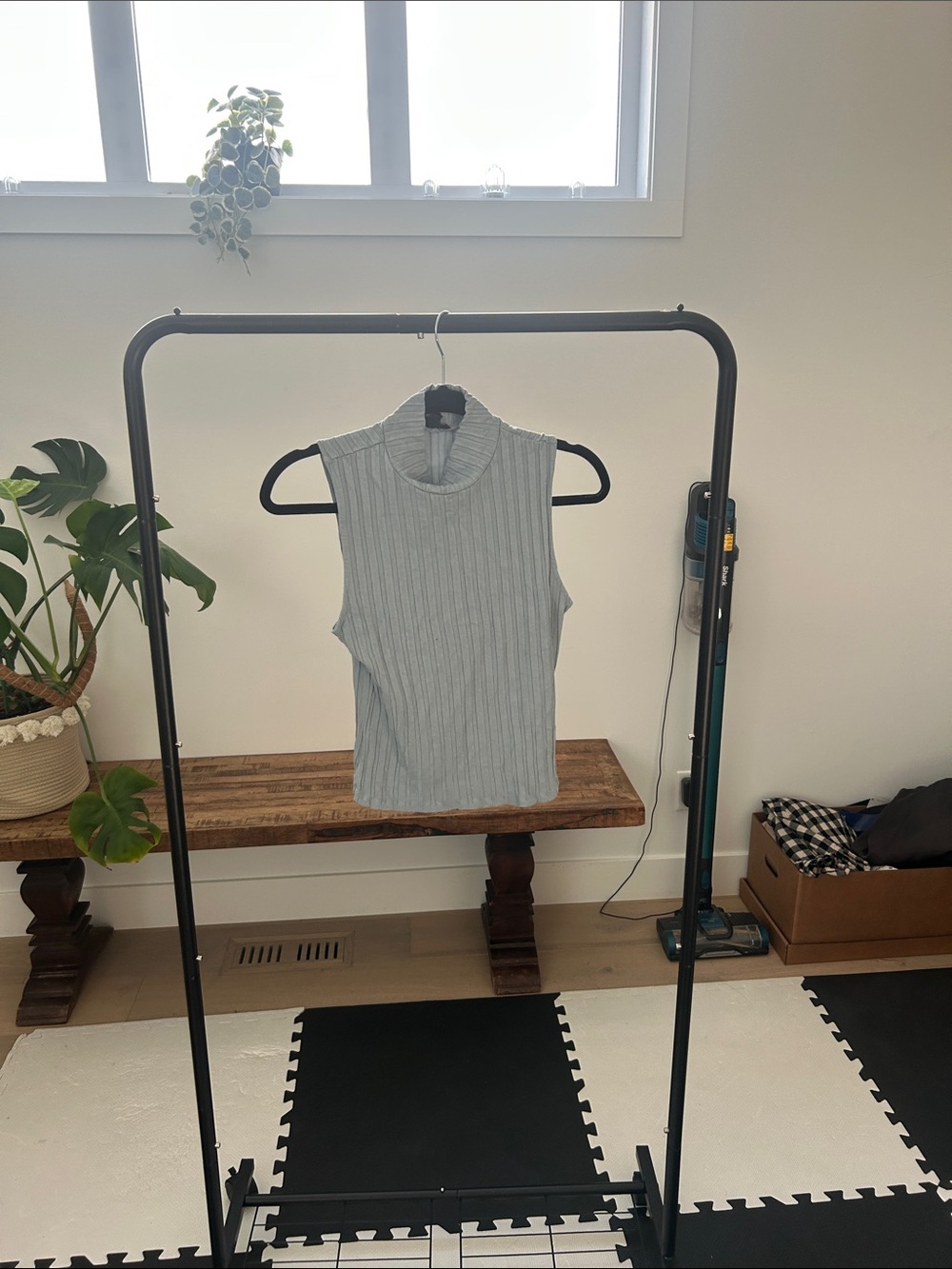 Ribbed Mock Neck Sleeveless Tank Top - Light Blue/Grey
